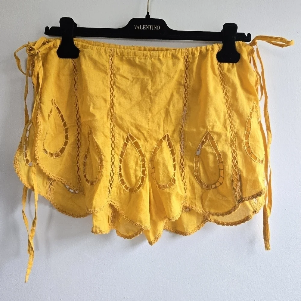 New Agua Bendita Bree Eames Embroidery Yellow Cover-Up Cut Shorts NWT